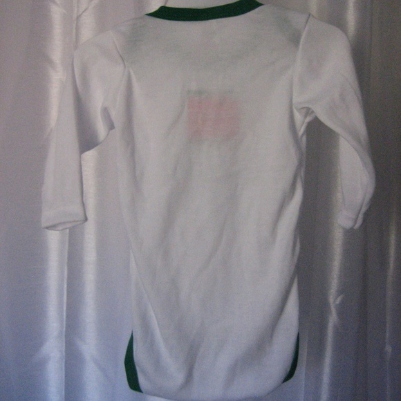 Meet me under the Mistletoe Unisex Infant One Piece Bodysuit Cotton Sz 3-6M NWWT - Picture 2 of 5